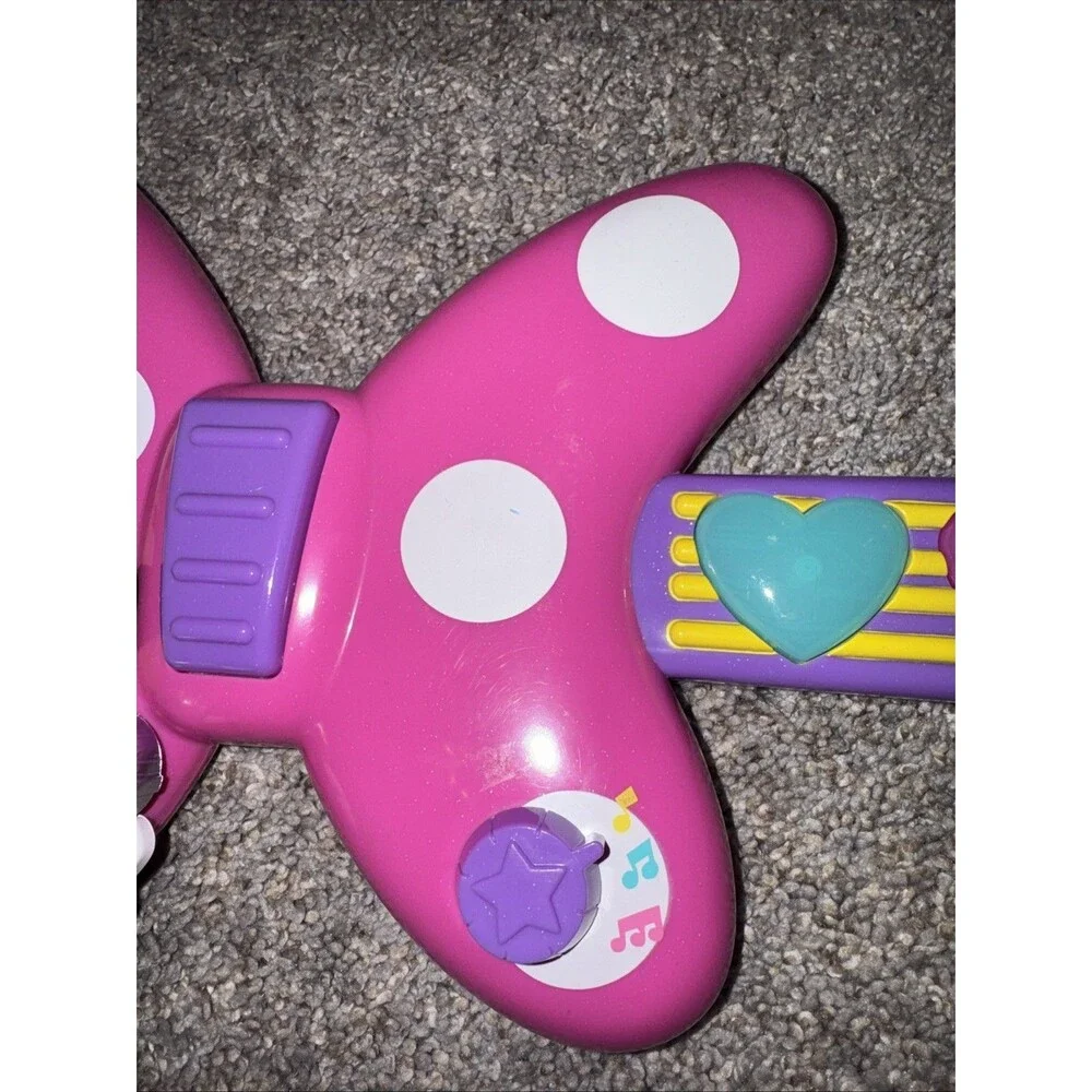 Disney Minnie Mouse Rockin Bow-Tique Guitar Toy WORKS Plays Music Talks